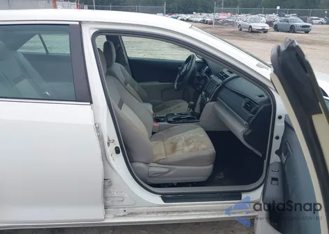 2014 Toyota Camry Le из США, поврежденный, VIN 4T1BF1FK9EU358957